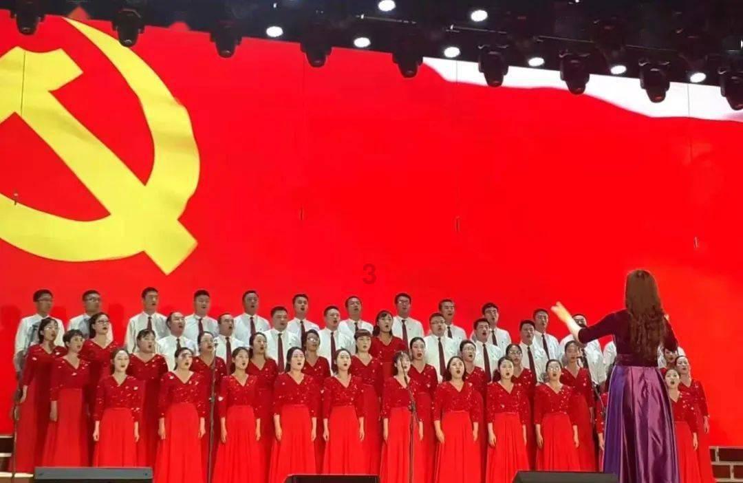 救援旅行男孩