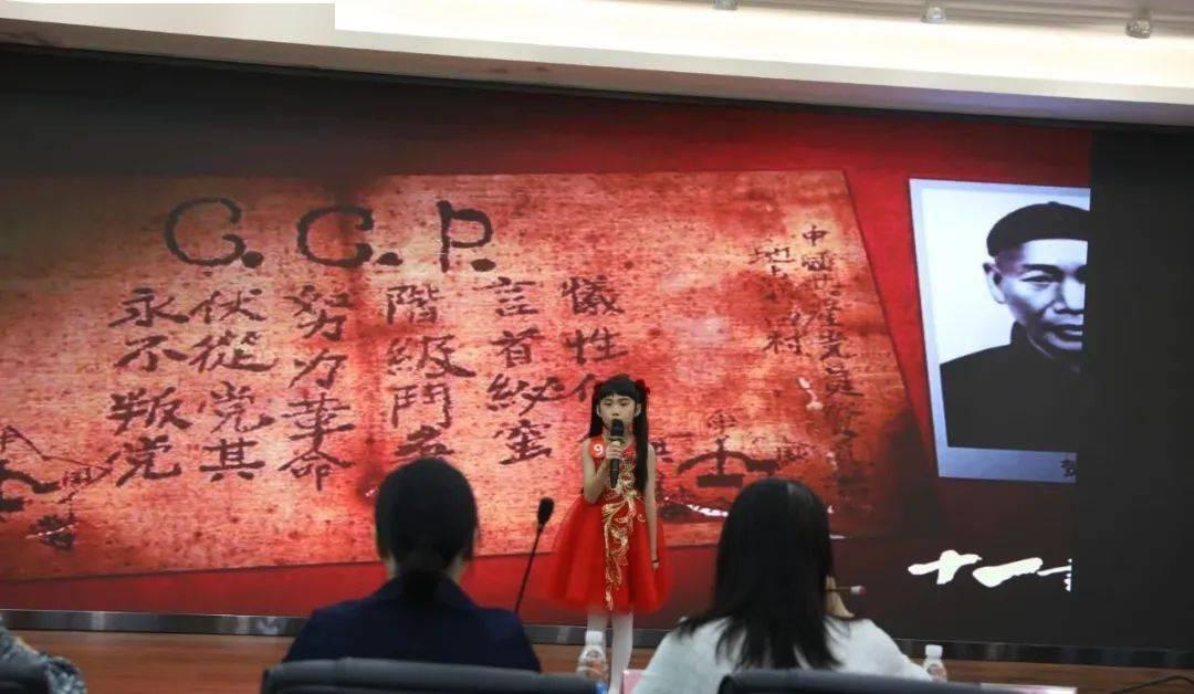 三色变形小怪