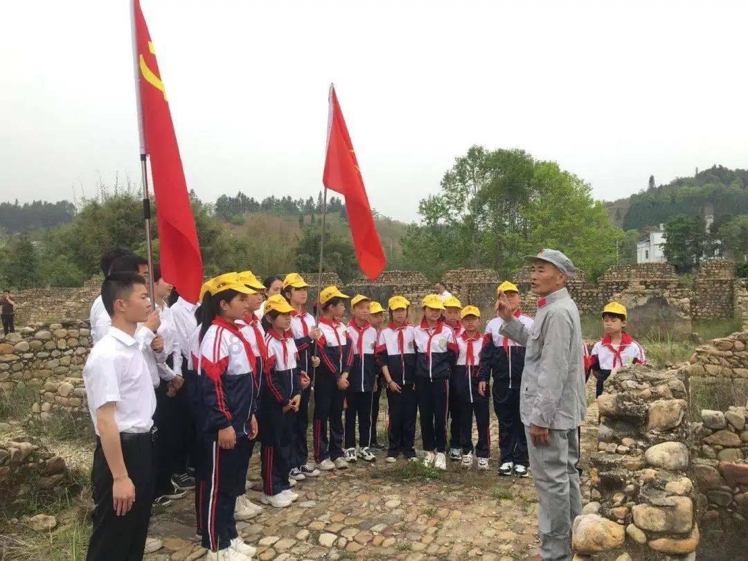 给爷爷寄牛奶,全红婵孝心感动全网,陈芋汐飚英文,正能量十足