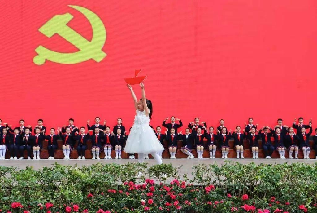 吃火锅要哪些食材？游戏画面