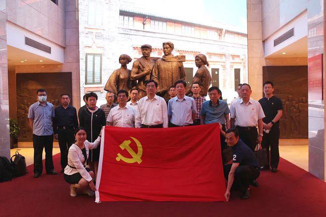 思明区首办“必吃榜市集”