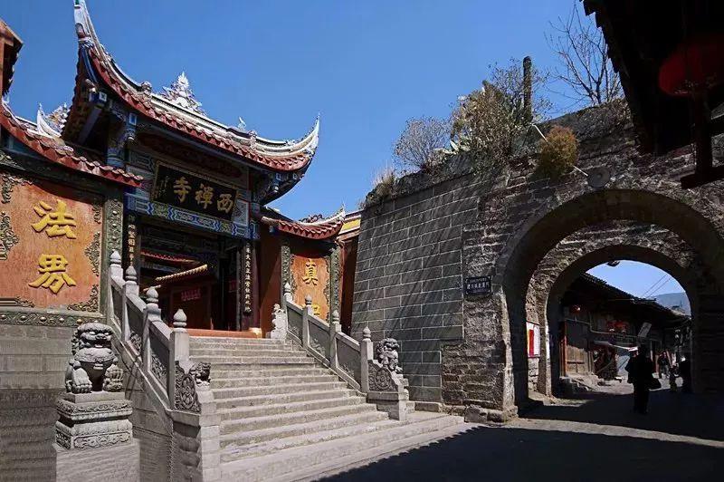 年轻人都去买人工培育钻了？买家开口就要10克拉
