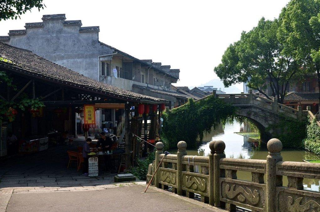 慈善嘉年华暨“爱心暖冬”新春行动启动
